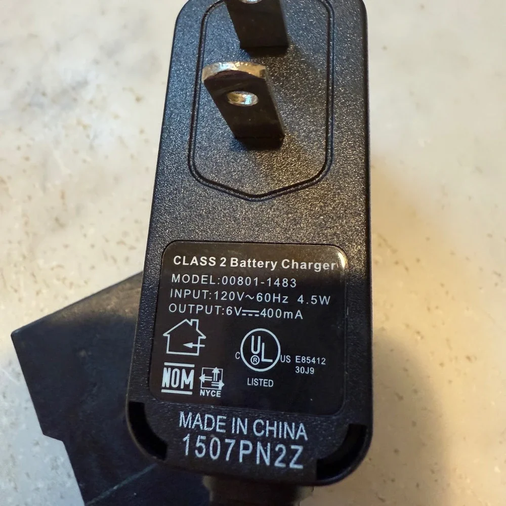 Fisher-Price Power Wheels Battery Charger 6V 400mA Model‎ 00801-1483